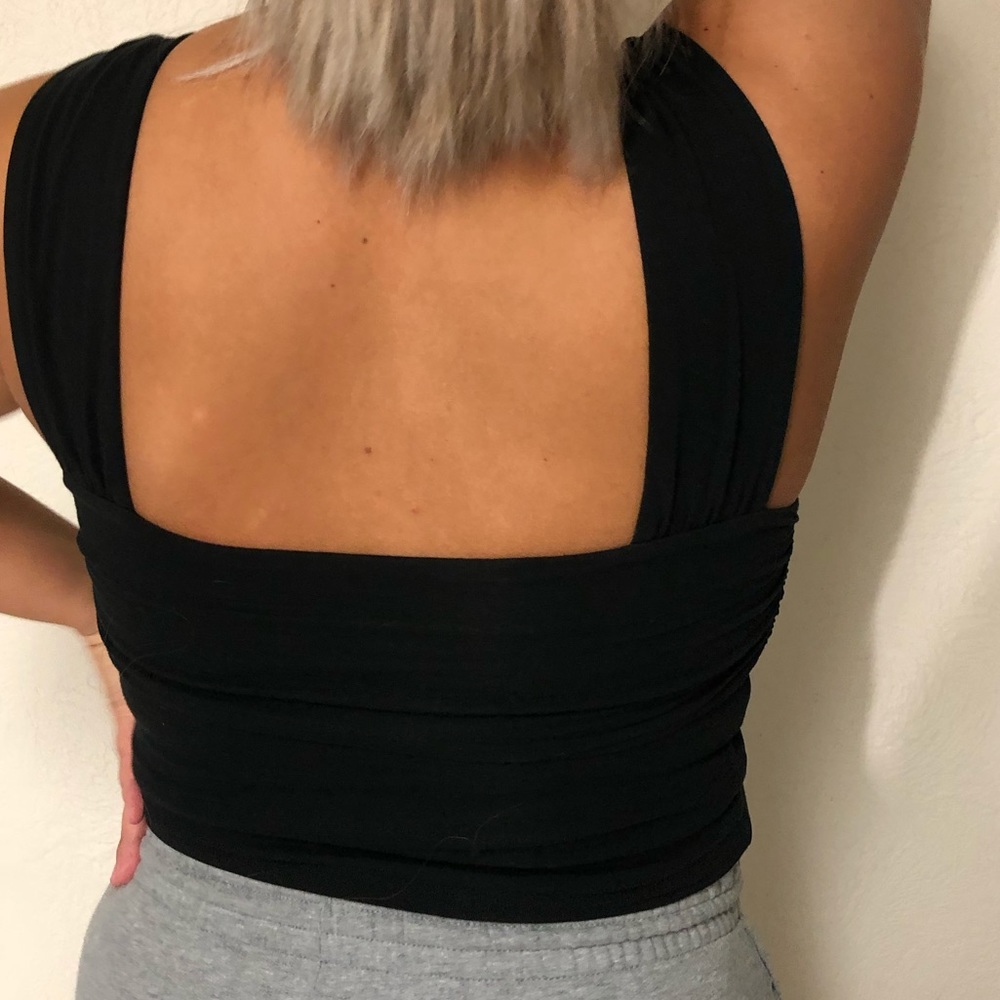 EXPRESS Black Tank Top - Picture 2 of 6